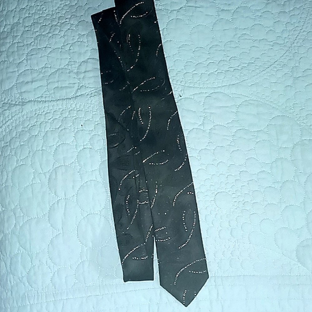 Pierre Cardin skinny tie 2 inch polyester black with embroidered designs